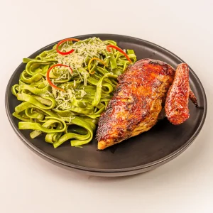 Fetuchini al Pesto con 1/4 Pollo
